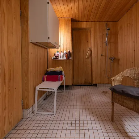 Old Appletree Villa *